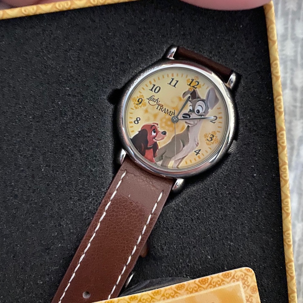 Disney Lady and the Tramp watch and collectors tin